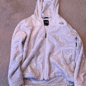 The North Facw white jacket